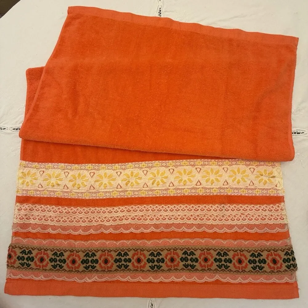 VTG St. Mary’s 70s Orange Bath Towel Set Boho Cottagecore Lace Trim Floral USA